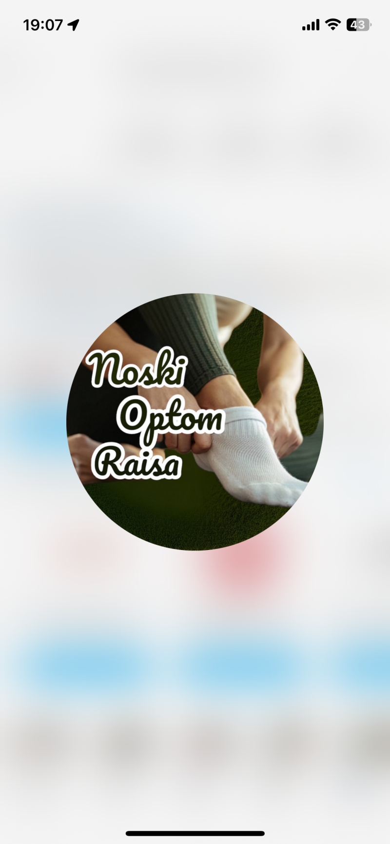 A circular image shows a person putting on a white sock, with the text "Noski Optom Raisa" superimposed on the image.