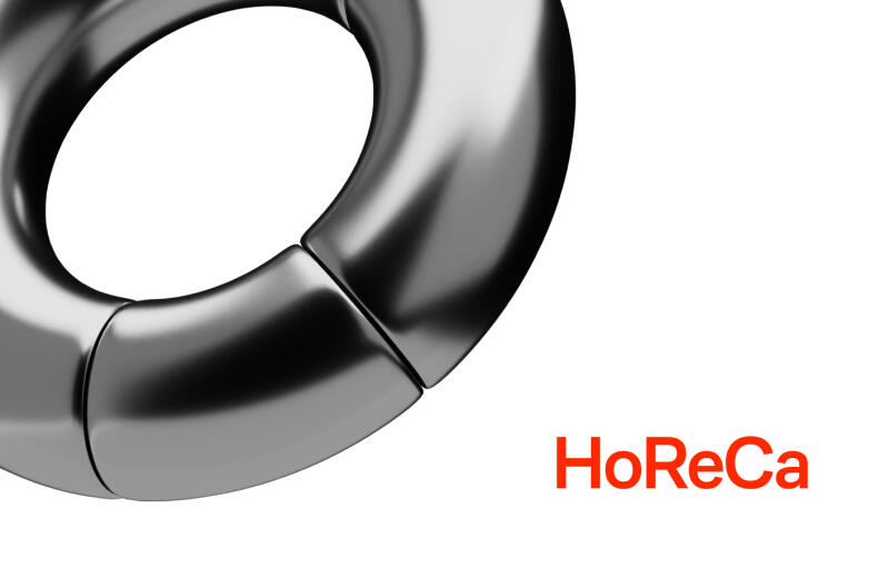A metallic ring composed of three segments is displayed next to the red text "HoReCa".